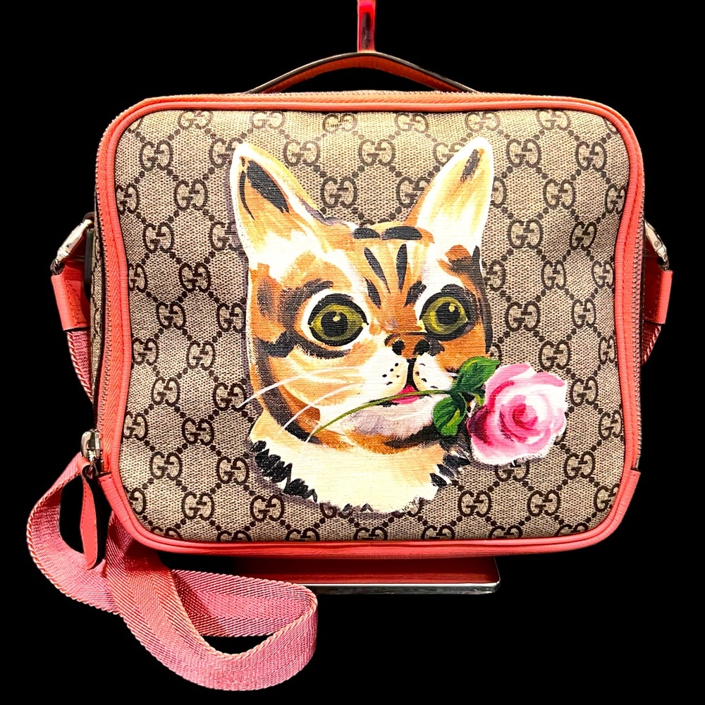 Gucci GG Supreme Pink Kitty With Rose Shoulder Bag
